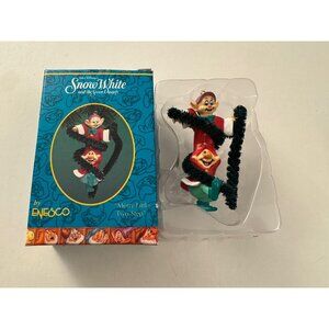 Enesco Disney Merry Little 2 Step Ornament Dopey Sneezy Dancing Snow White MM34